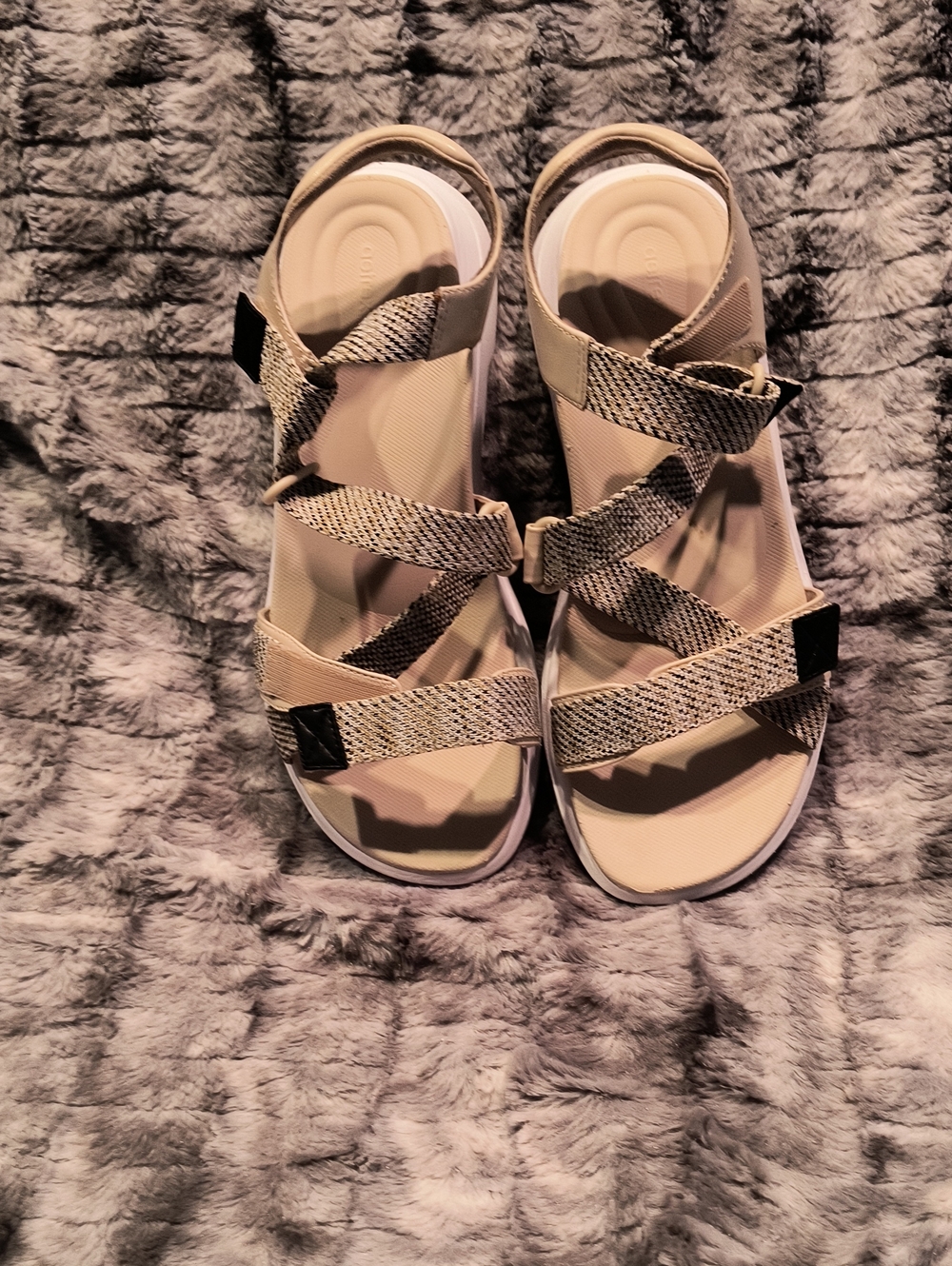 Aetrex Beige/Tan Strappy Sport Sandals Women's
